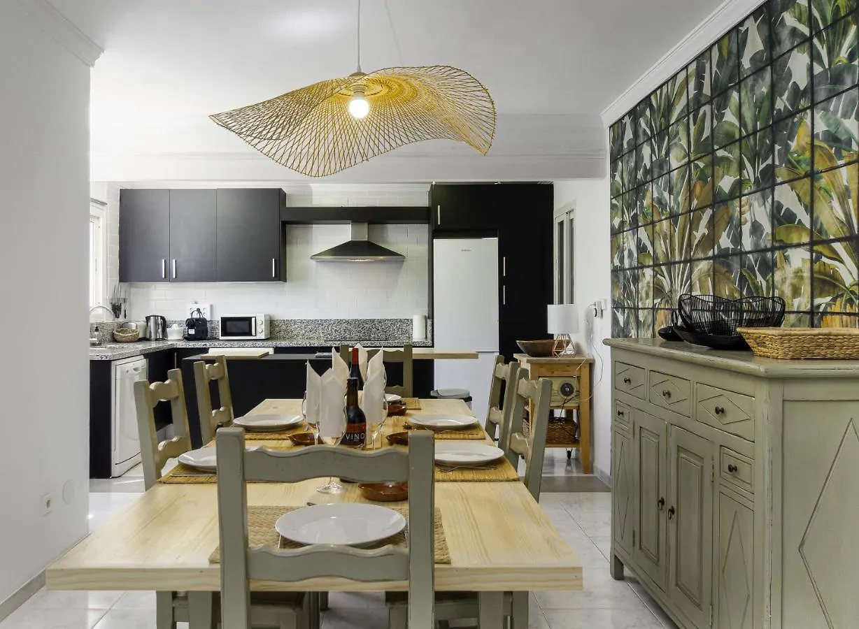 Villa 5 Beds With Private Pool Near Estepona - 5007