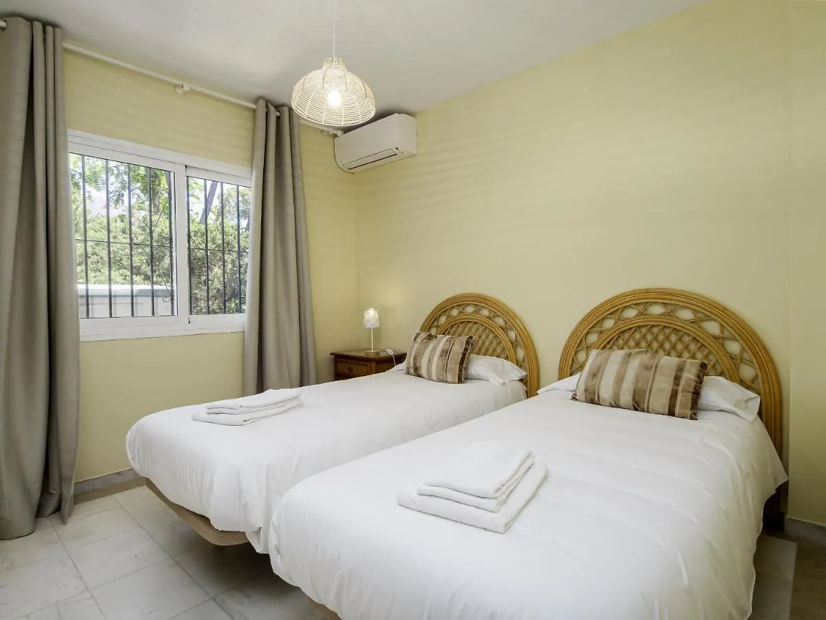 Villa 5 Beds With Private Pool Near Estepona - 5007