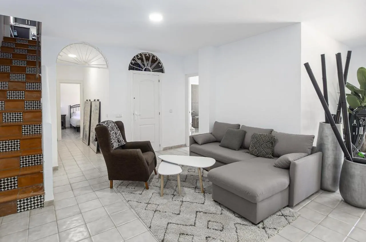 Villa 5 Beds With Private Pool Near Estepona - 5007