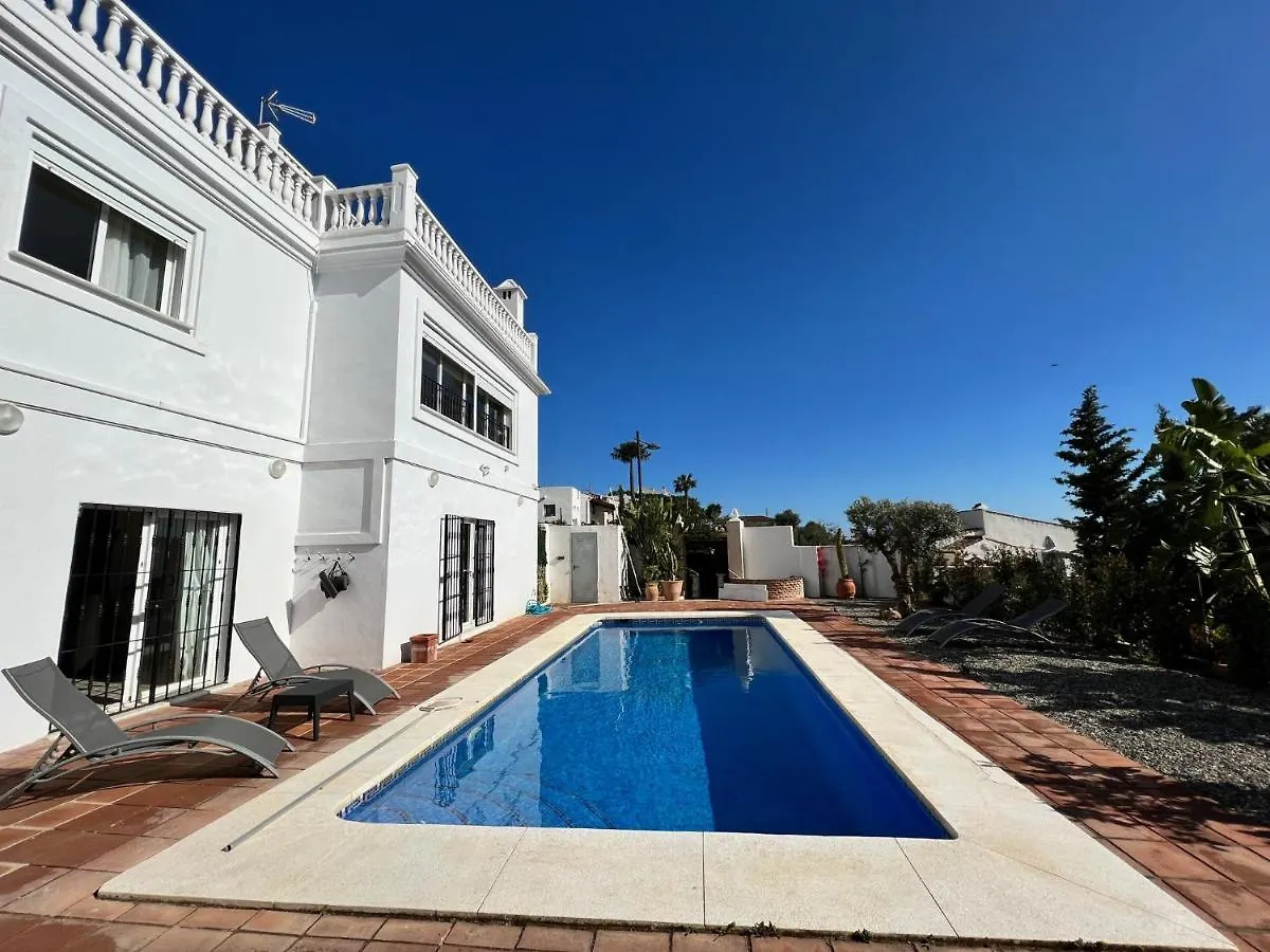 Villa 5 Beds With Private Pool Near Estepona - 5007