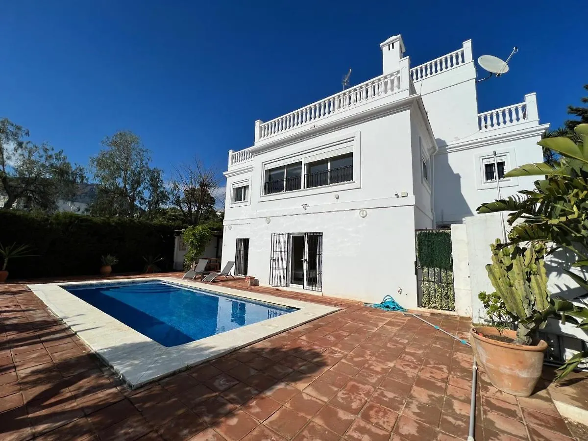 Villa 5 Beds With Private Pool Near Estepona - 5007